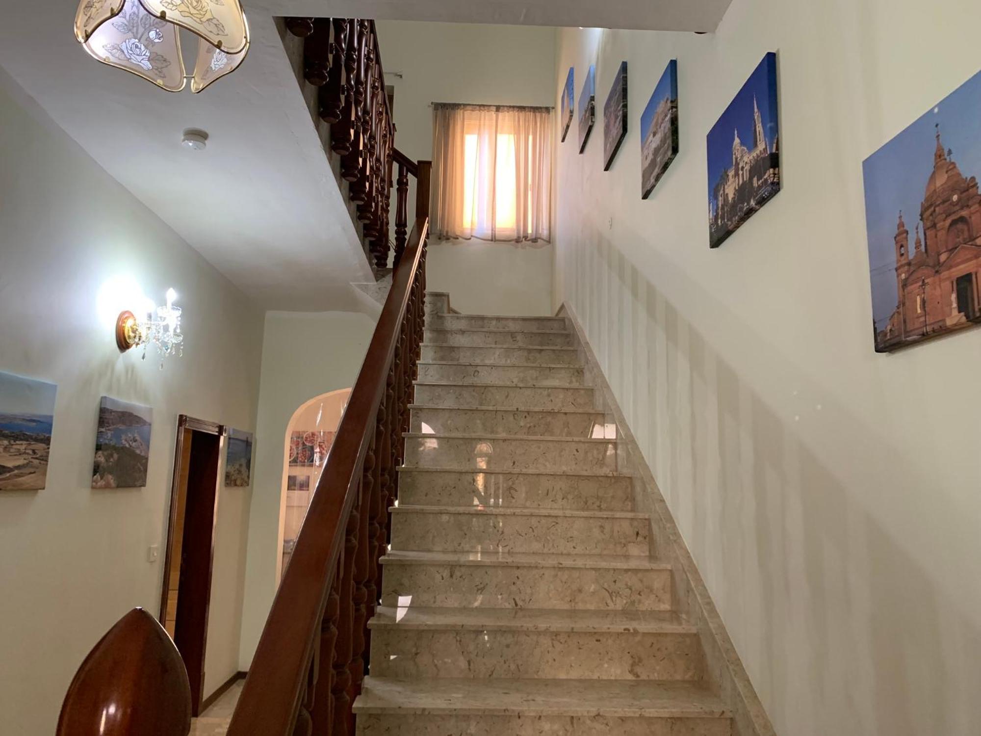 Cloud 9 Residence Għajnsielem Buitenkant foto