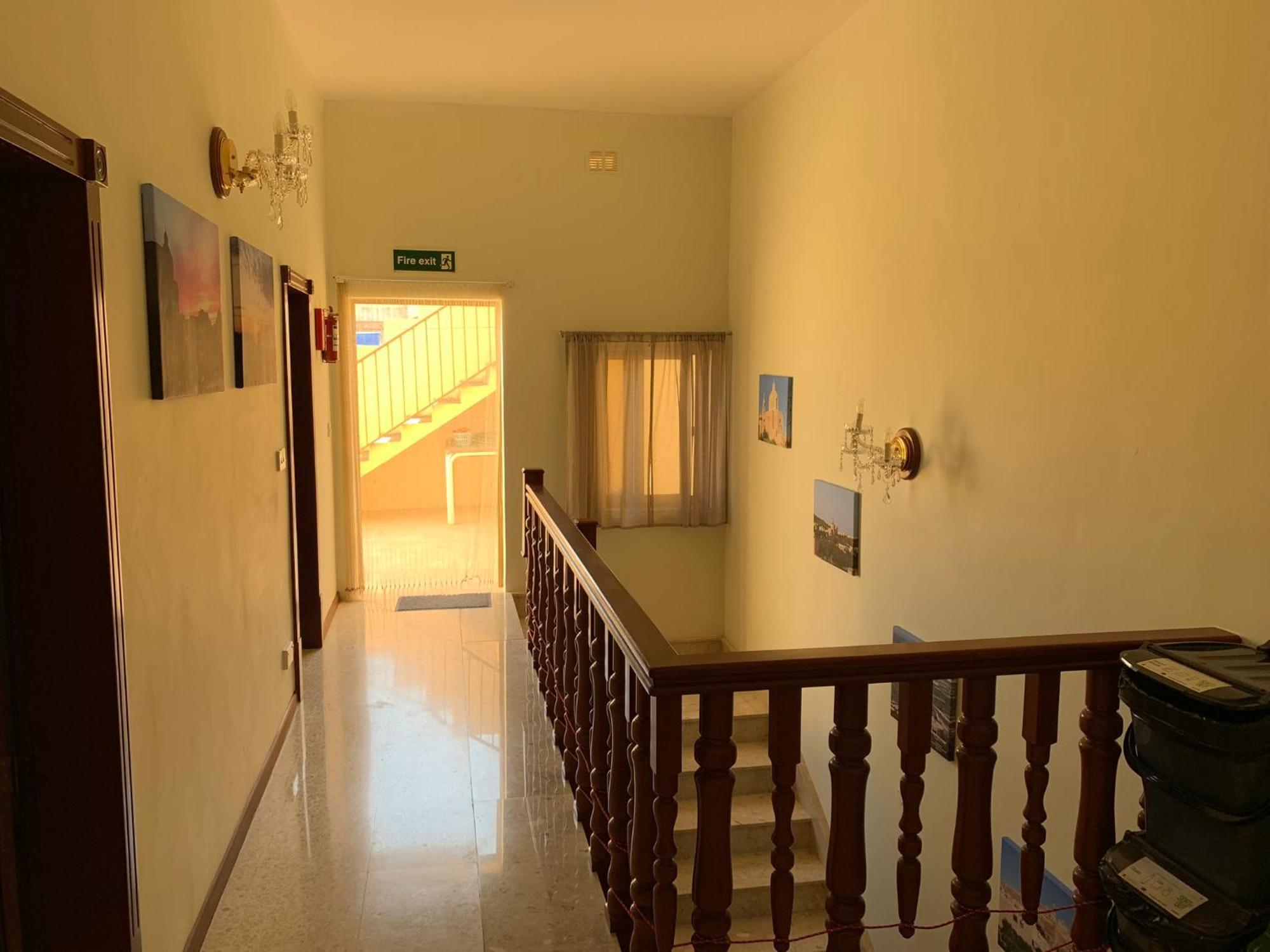 Cloud 9 Residence Għajnsielem Buitenkant foto